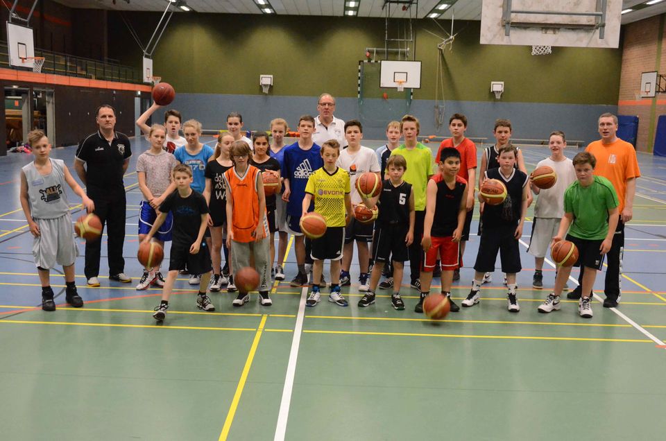 eads-basketballcamp960